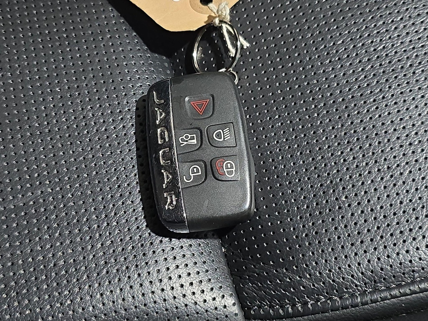 Used Jaguar XF 2018 for sale - 77174455: Photo 32