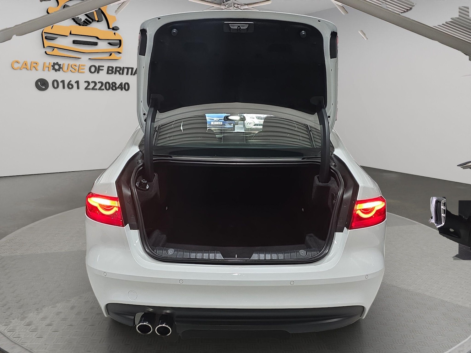 Used Jaguar XF 2018 for sale - 77174455: Photo 8