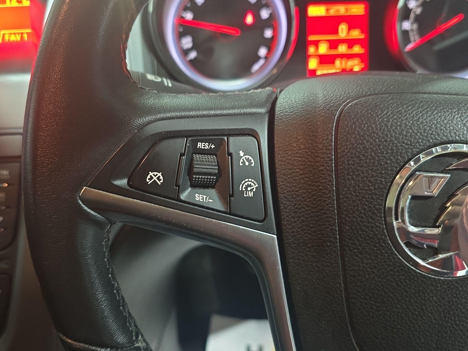 Used Vauxhall Astra GTC 2015 for sale - 76992955: Photo 22