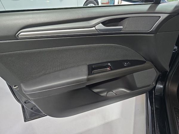Used Ford Mondeo 2015 for sale - 73659032: Photo 41