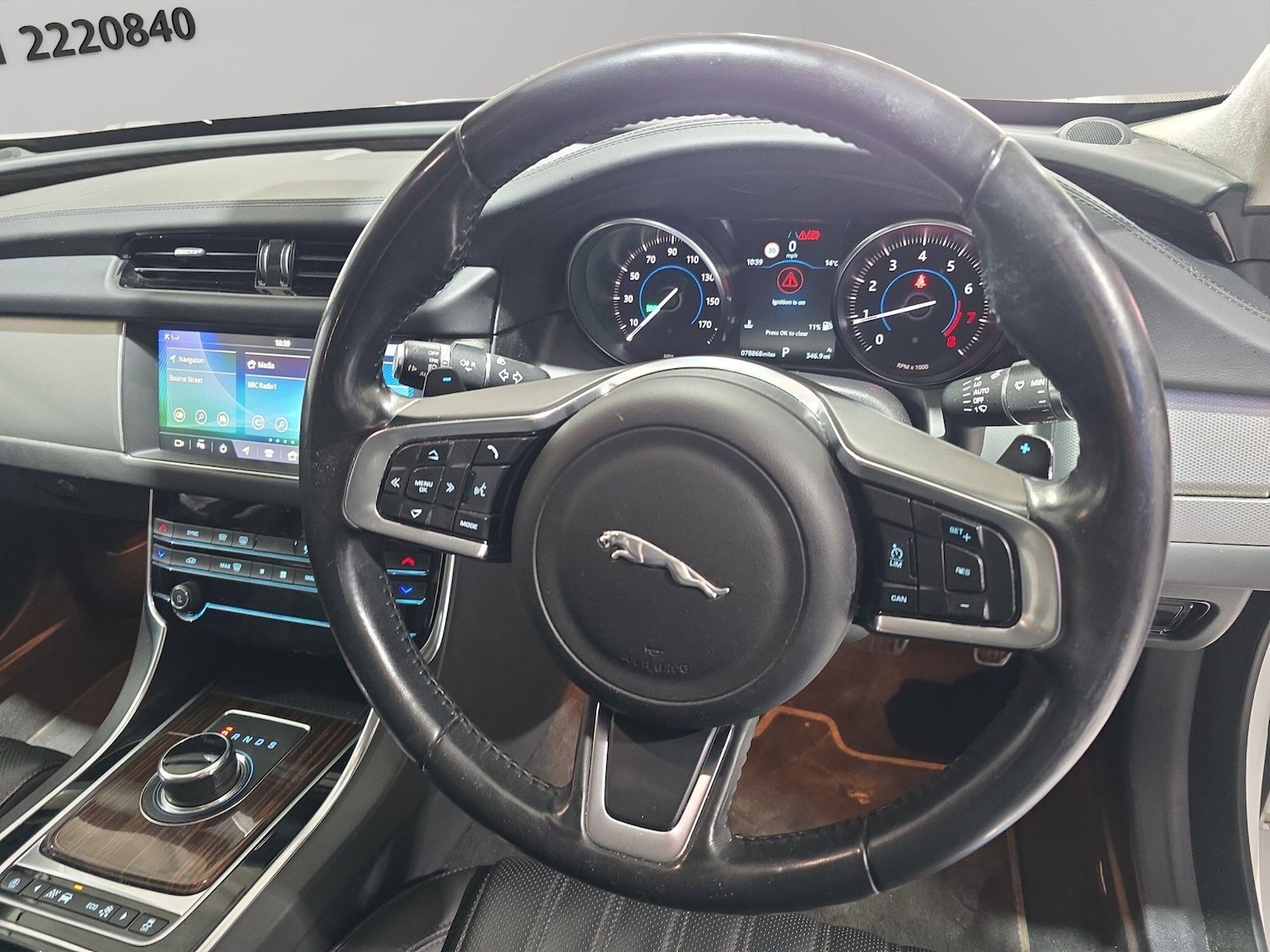 Used Jaguar XF 2018 for sale - 75965217: Photo 12