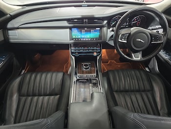 Used Jaguar XF 2018 for sale - 75965217: Photo