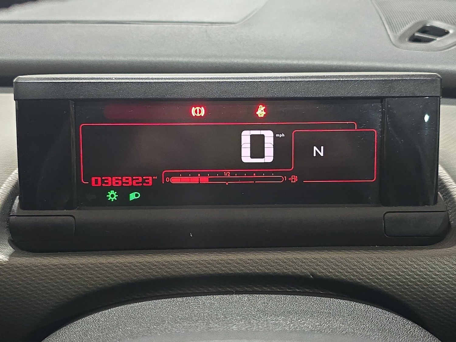 Used Citroen C4 Cactus 2015 for sale - 75857346: Photo 18