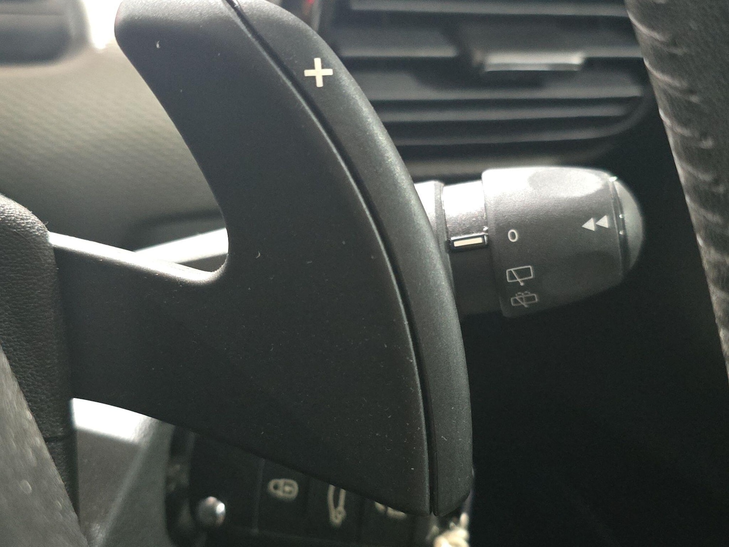 Used Citroen C4 Cactus 2015 for sale - 75857346: Photo 30