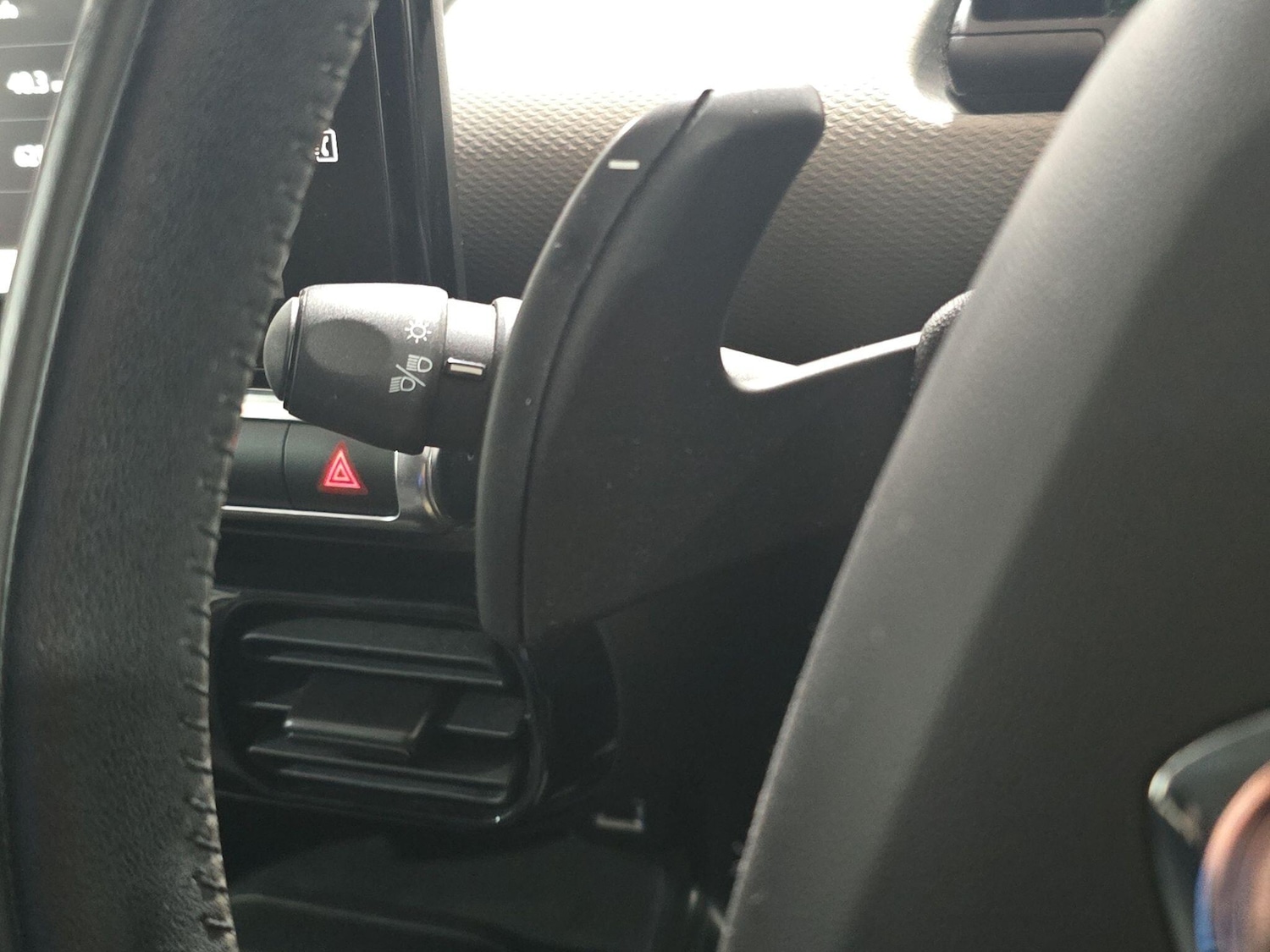Used Citroen C4 Cactus 2015 for sale - 75857346: Photo 31