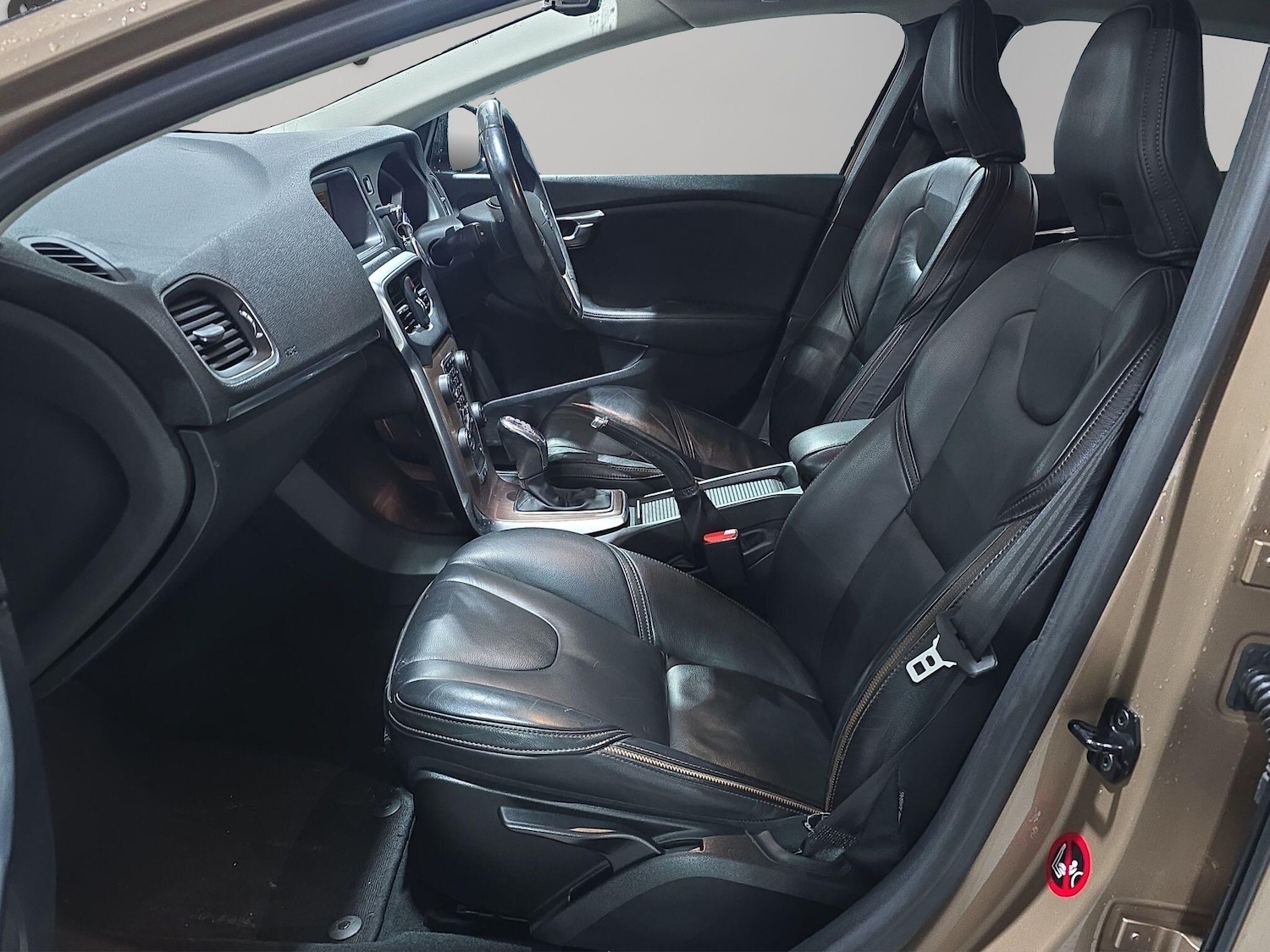 Used Volvo V40 Cross Country 2013 for sale - 77549906: Photo 11