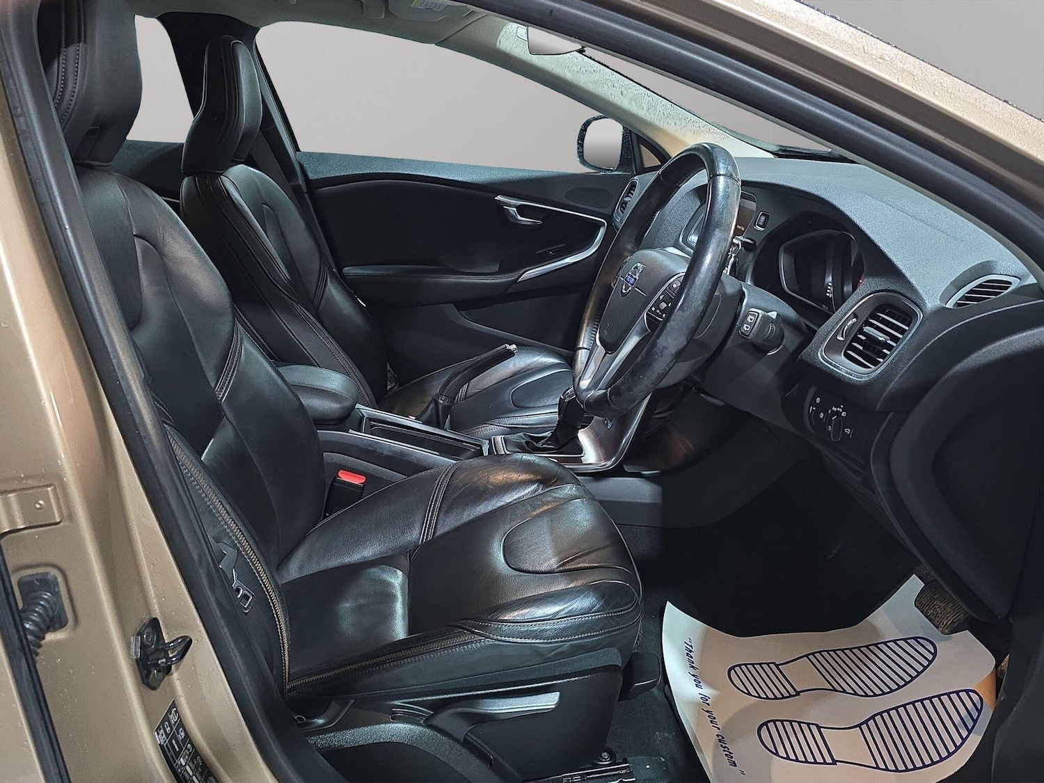 Used Volvo V40 Cross Country 2013 for sale - 77549906: Photo 12