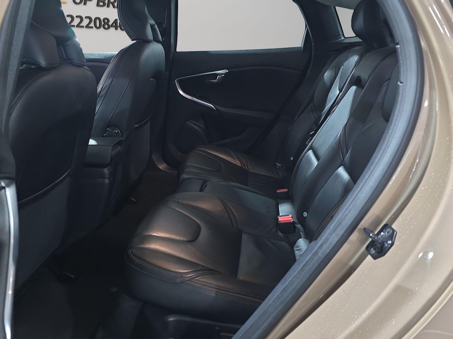 Used Volvo V40 Cross Country 2013 for sale - 77549906: Photo 15