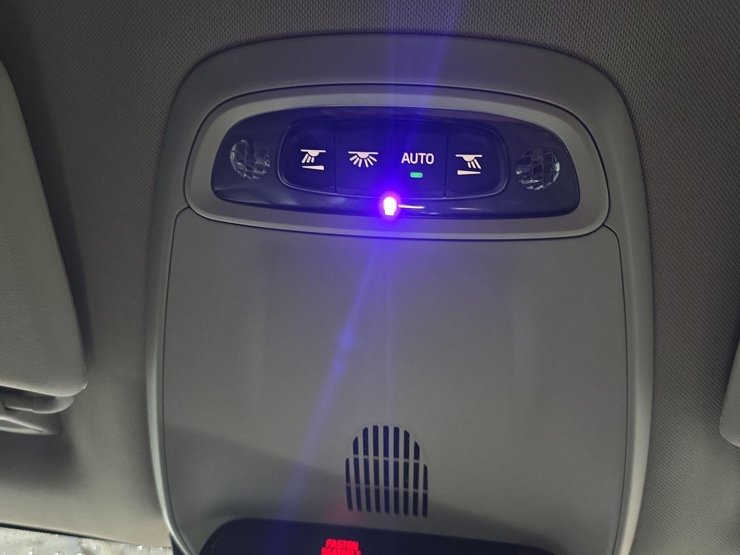 Used Volvo V40 Cross Country 2013 for sale - 77549906: Photo 20