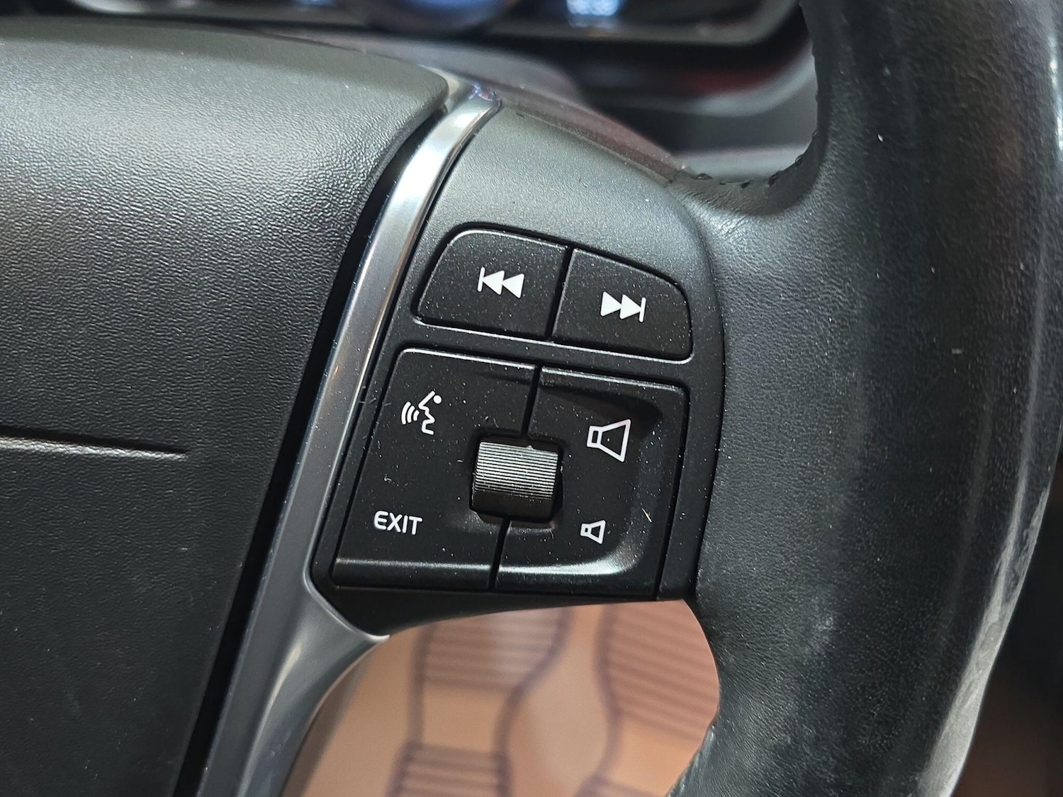 Used Volvo V40 Cross Country 2013 for sale - 77549906: Photo 27