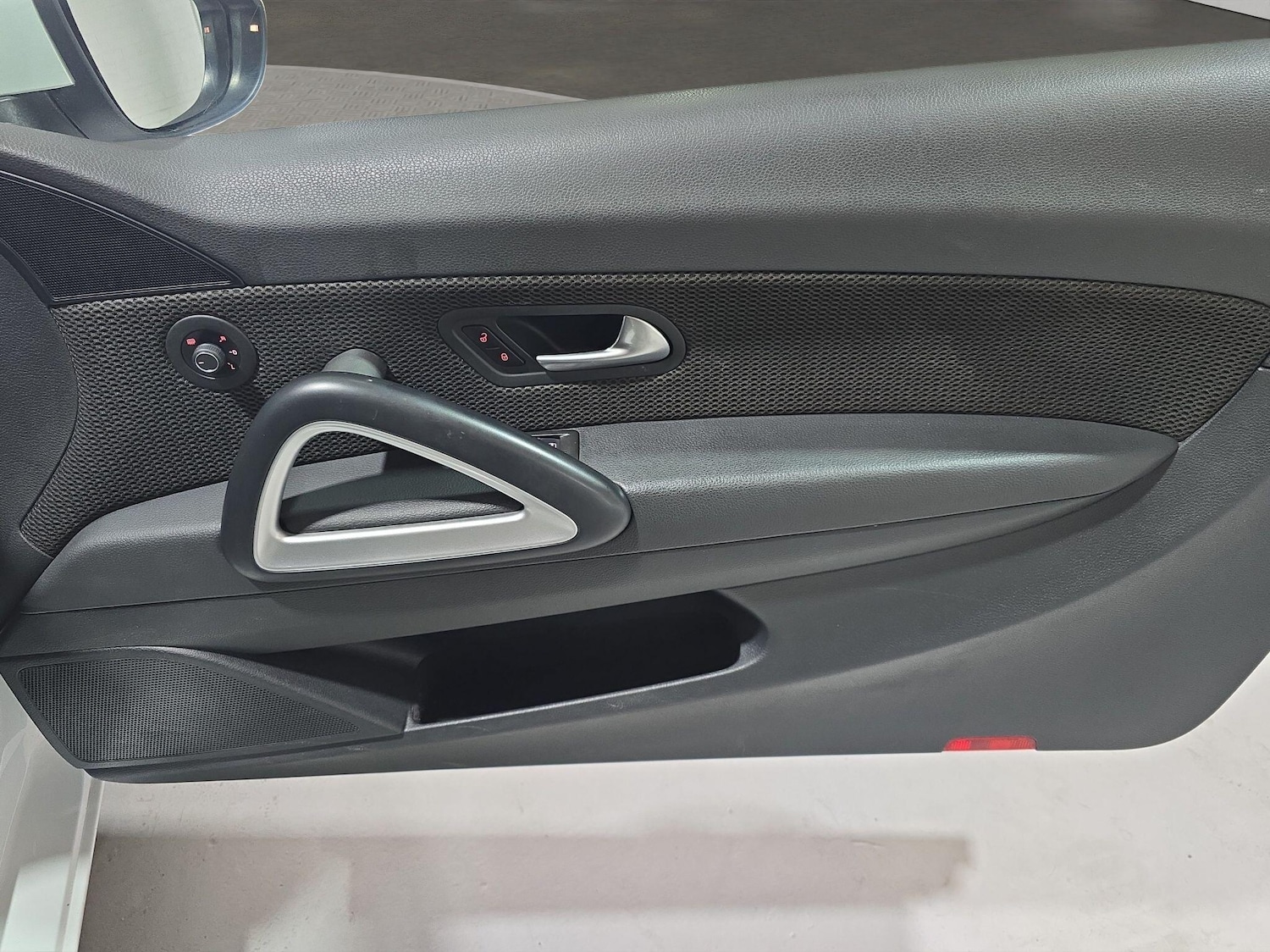 Used Volkswagen Scirocco 2017 for sale - 75949915: Photo 23