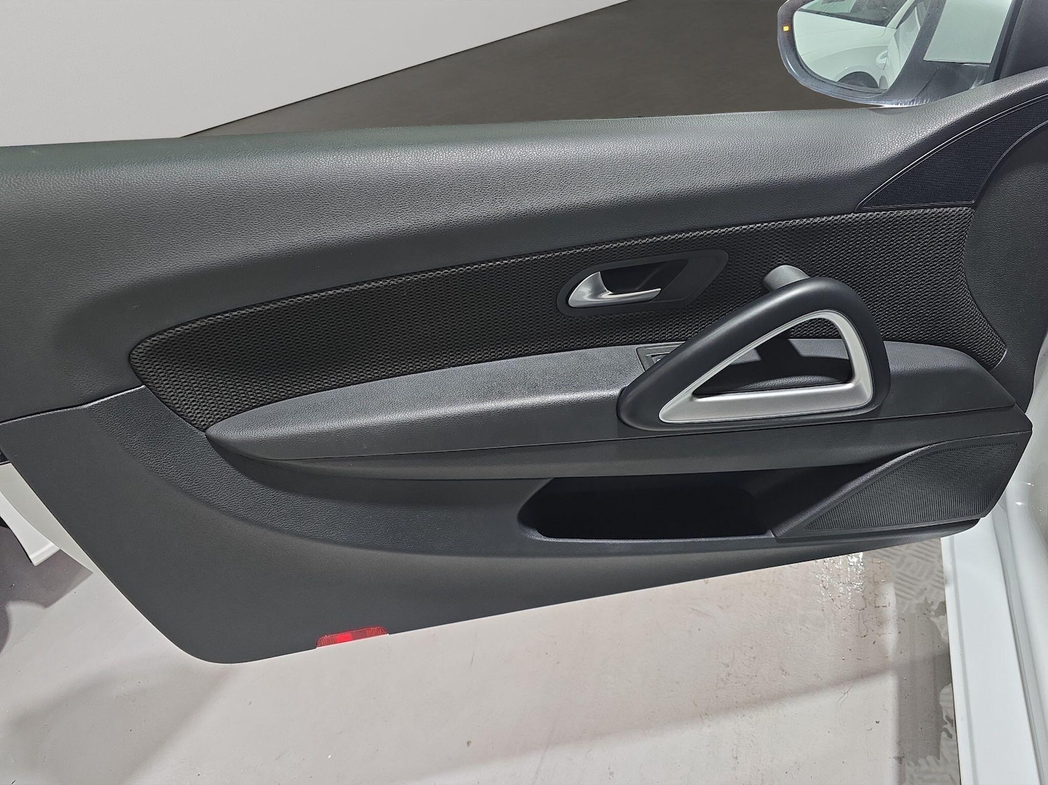 Used Volkswagen Scirocco 2017 for sale - 75949915: Photo 26