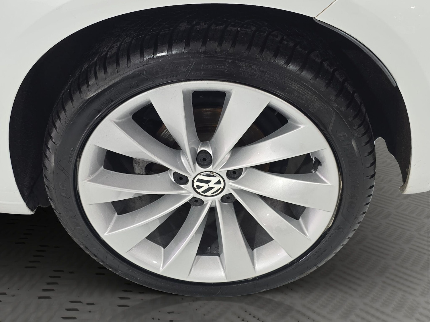 Used Volkswagen Scirocco 2017 for sale - 75949915: Photo 34