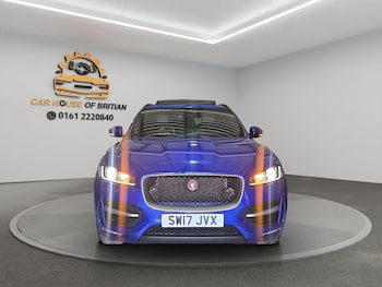 Used Jaguar F-Pace 2017 for sale - 79464694: Photo