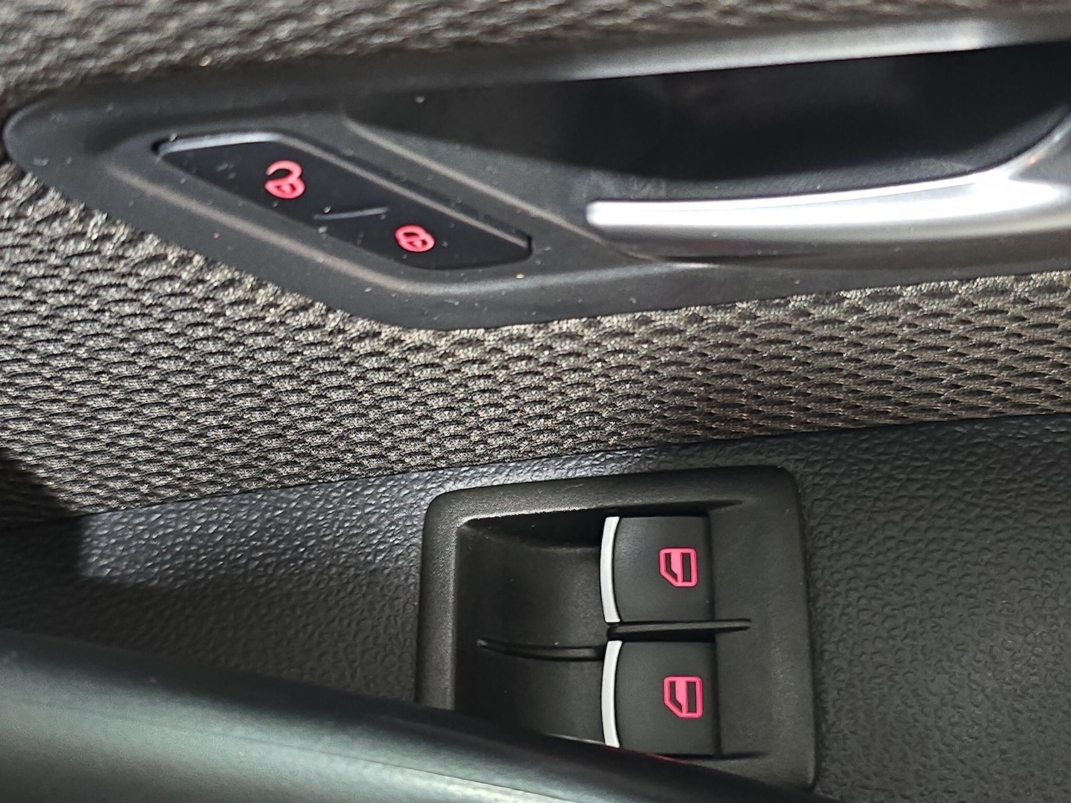 Used Volkswagen Scirocco 2016 for sale - 75949436: Photo 18