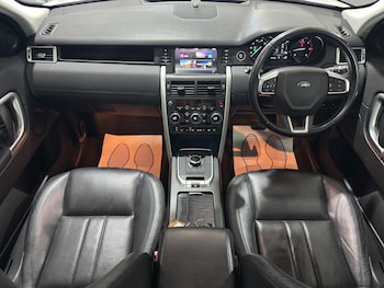 Used Land Rover Discovery Sport 2016 for sale - 79158207: Photo