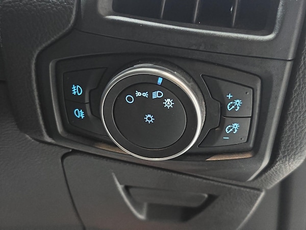 Used Ford Focus 2017 for sale - 76151180: Photo 24