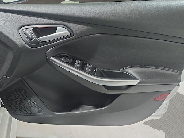 Used Ford Focus 2017 for sale - 76151180: Photo 25