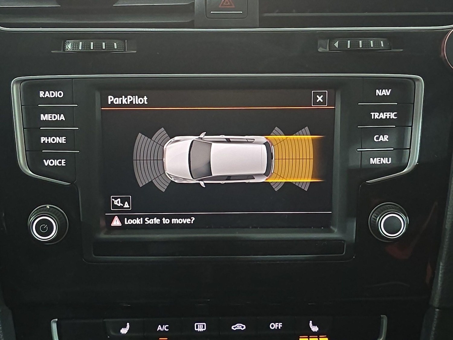 Used Volkswagen Golf 2015 for sale - 76727175: Photo 29