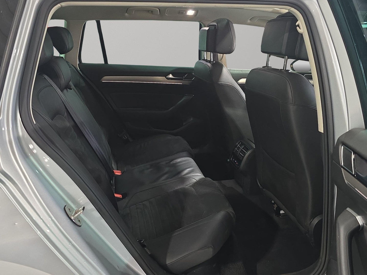 Used Volkswagen Passat 2017 for sale - 77174452: Photo 14