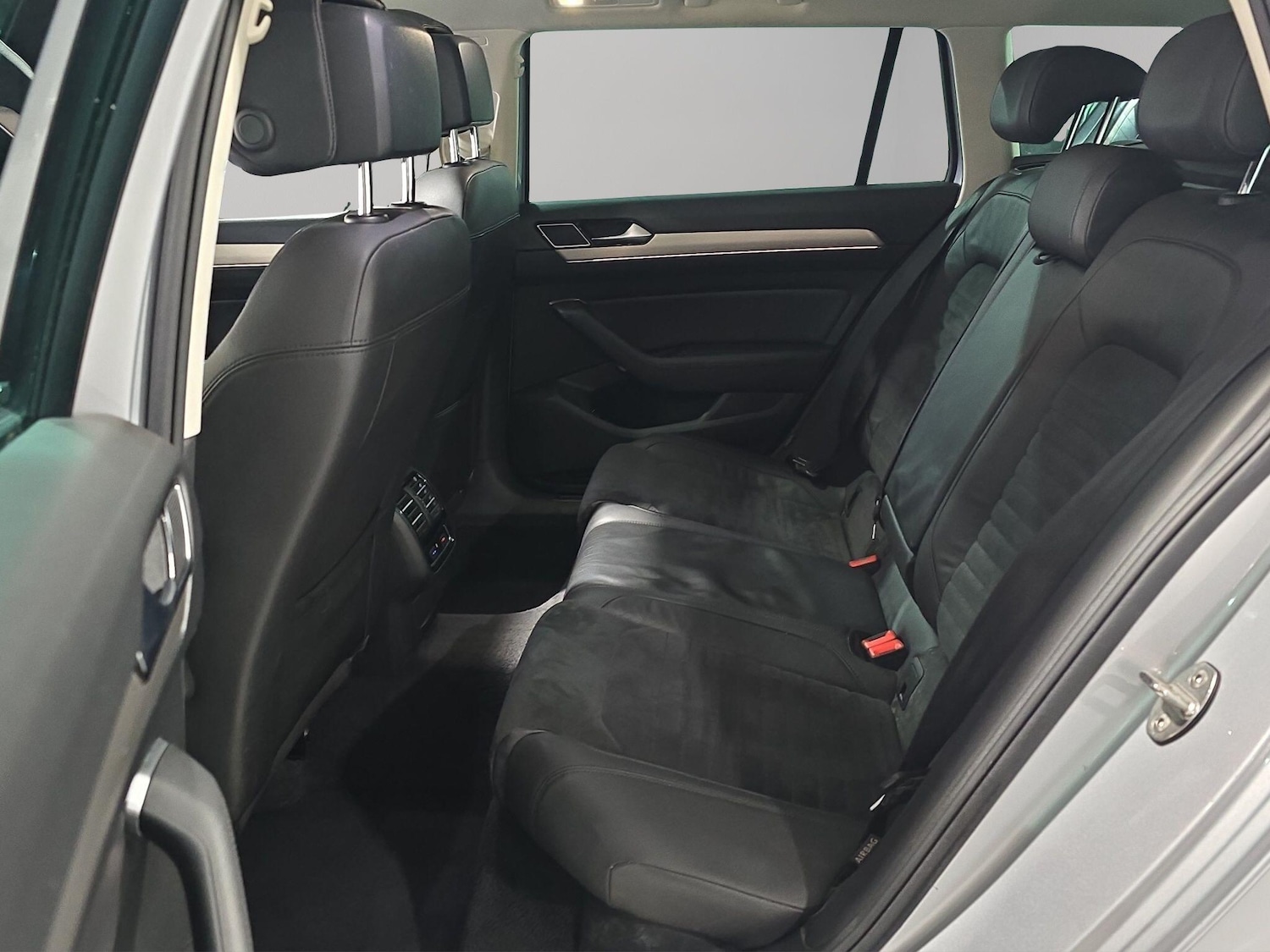 Used Volkswagen Passat 2017 for sale - 77174452: Photo 15