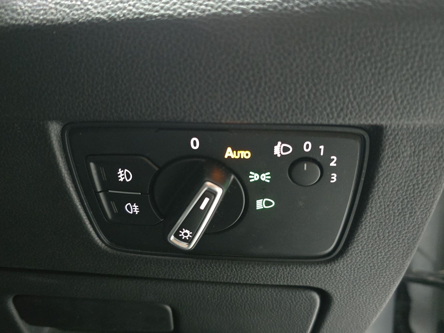 Used Volkswagen Passat 2017 for sale - 77174452: Photo 22