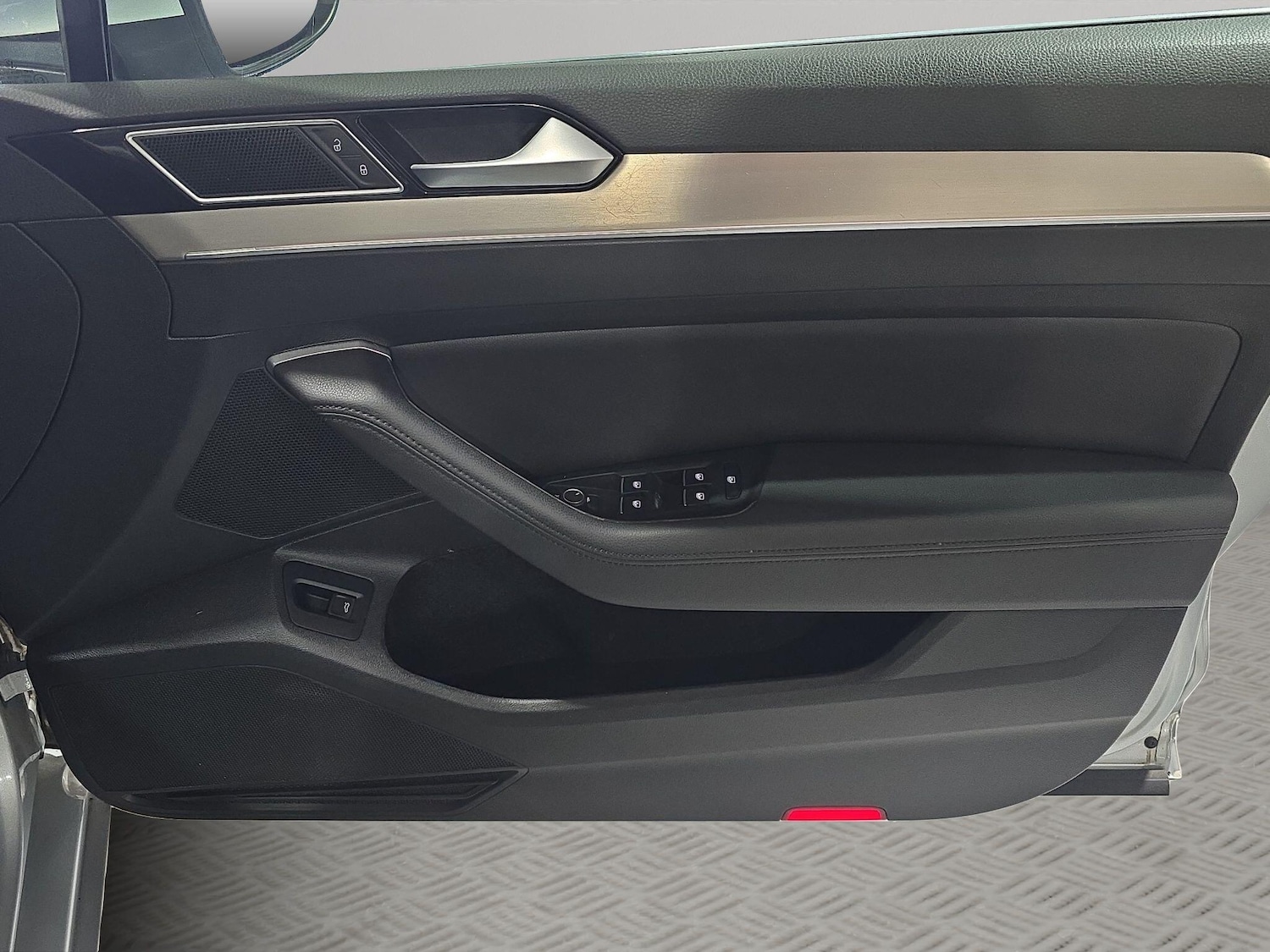 Used Volkswagen Passat 2017 for sale - 77174452: Photo 24