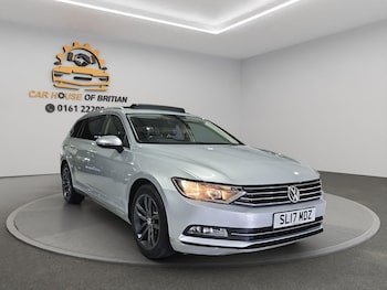 Used Volkswagen Passat 2017 for sale - 77174452: Photo