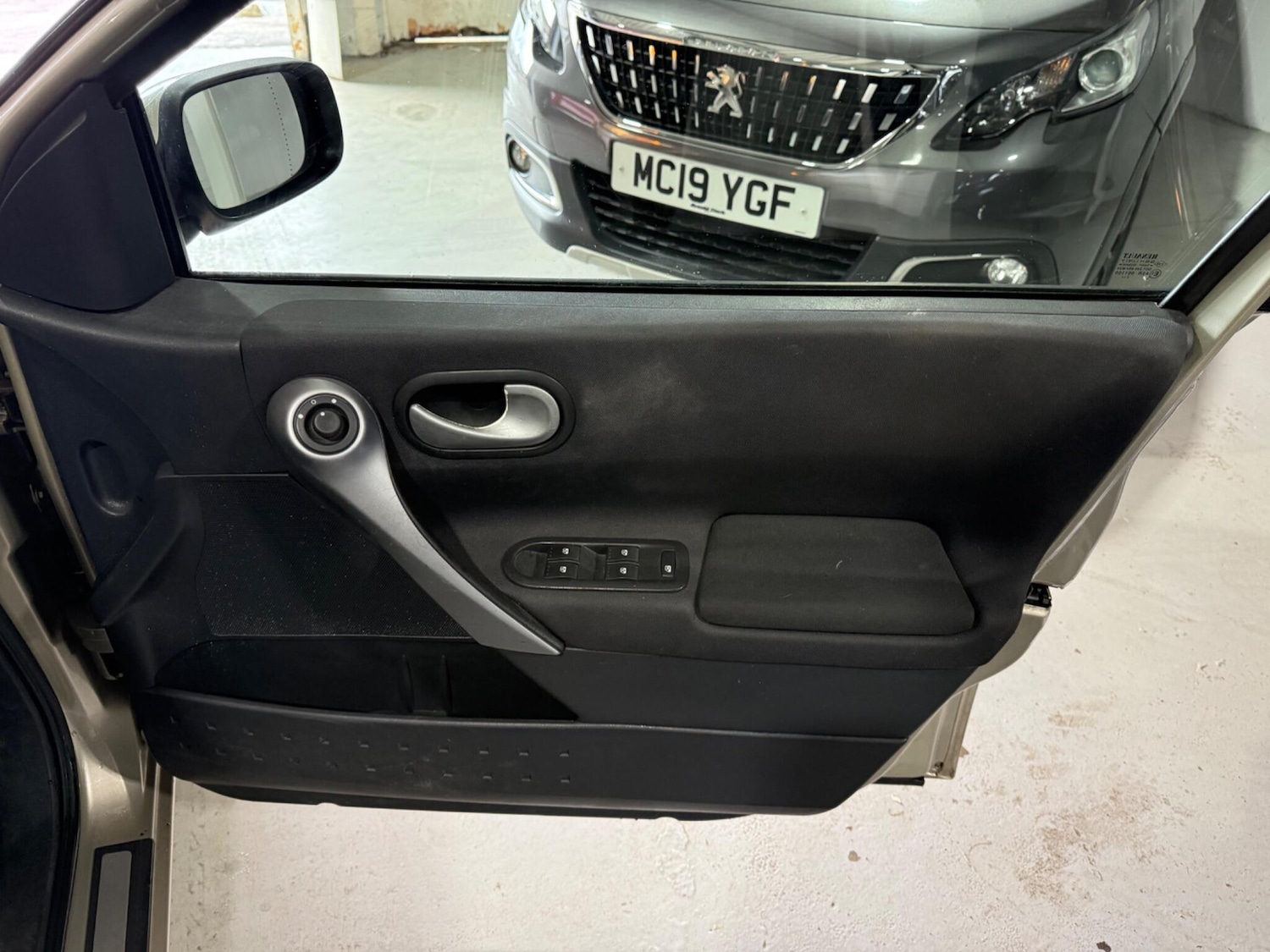 Used Renault Megane for sale - 78033597: Photo 18