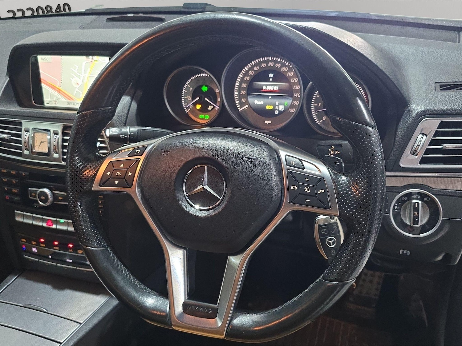 Used Mercedes-Benz E Class 2015 for sale - 77174453: Photo 17