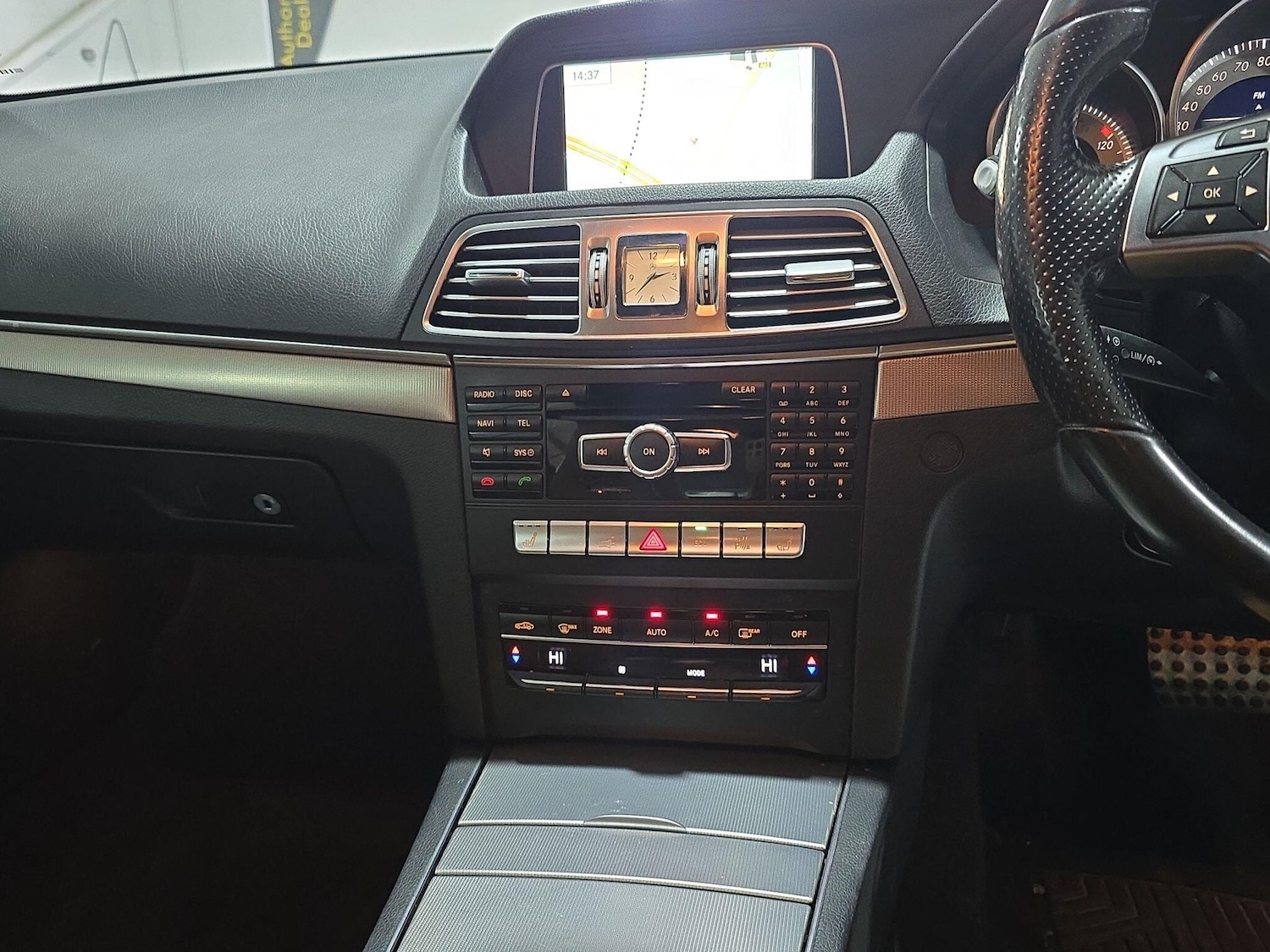 Used Mercedes-Benz E Class 2015 for sale - 77174453: Photo 19