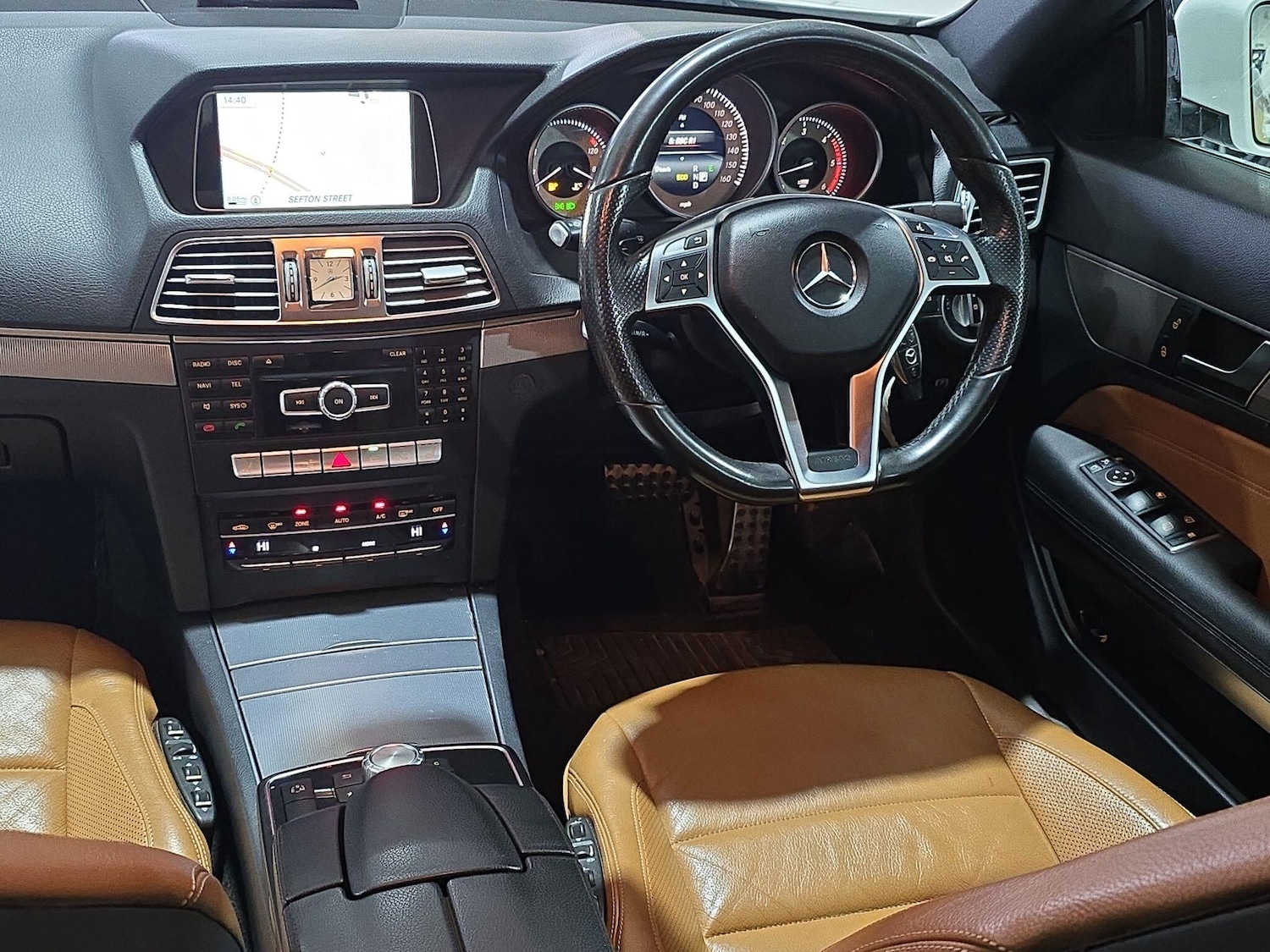 Used Mercedes-Benz E Class 2015 for sale - 77174453: Photo 23