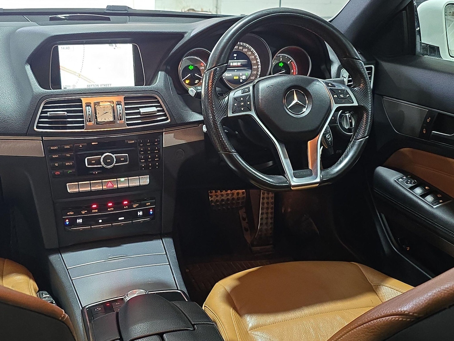 Used Mercedes-Benz E Class 2015 for sale - 77174453: Photo 24