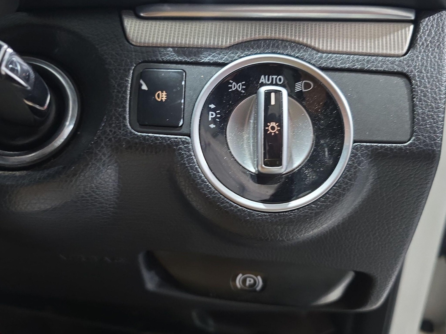 Used Mercedes-Benz E Class 2015 for sale - 77174453: Photo 29