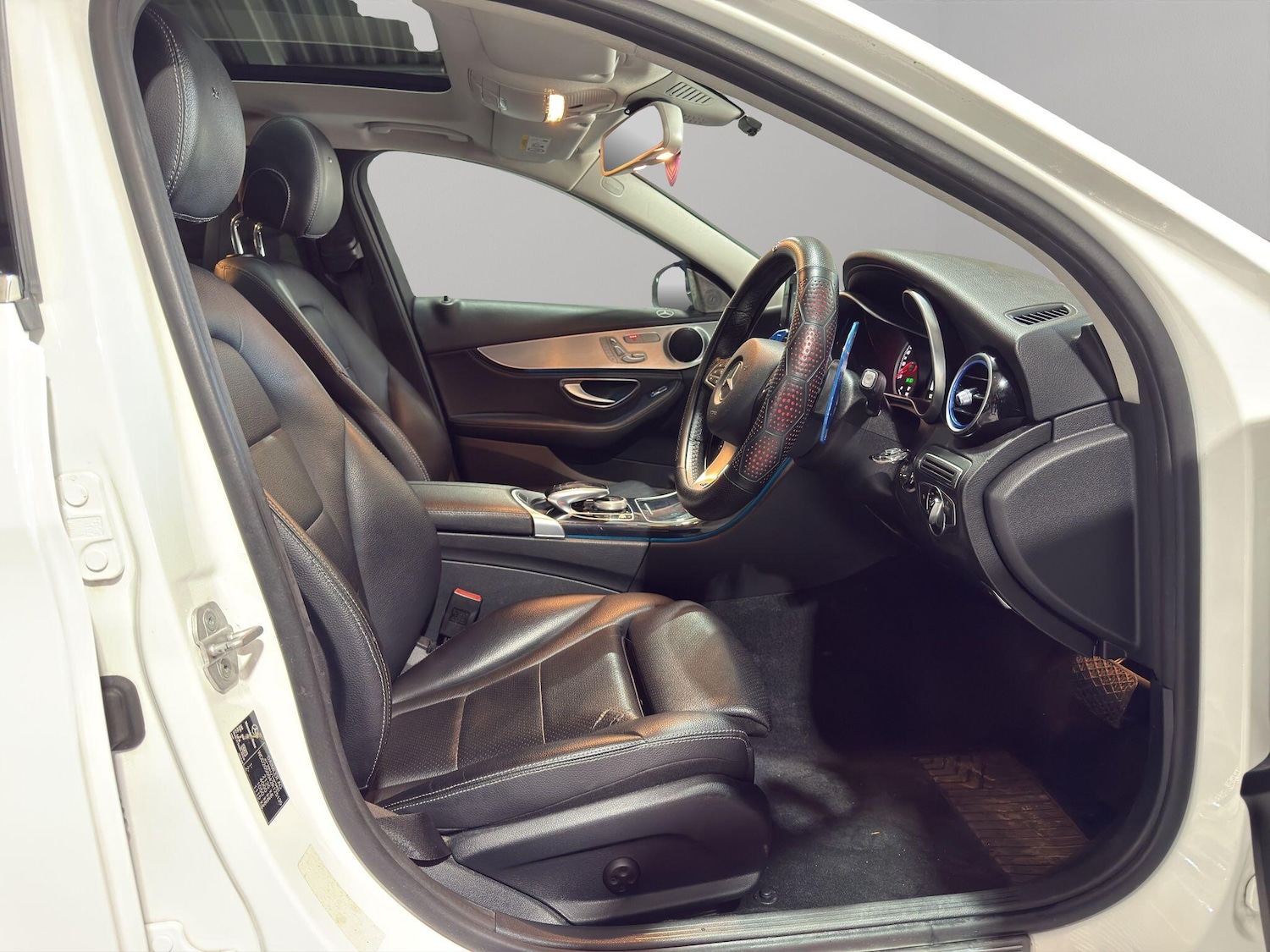 Used Mercedes-Benz C Class 2016 for sale - 77550304: Photo 11