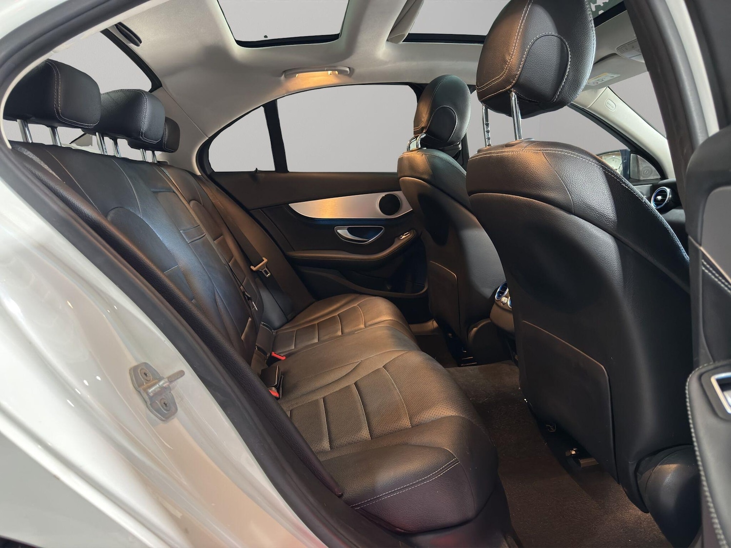 Used Mercedes-Benz C Class 2016 for sale - 77550304: Photo 14