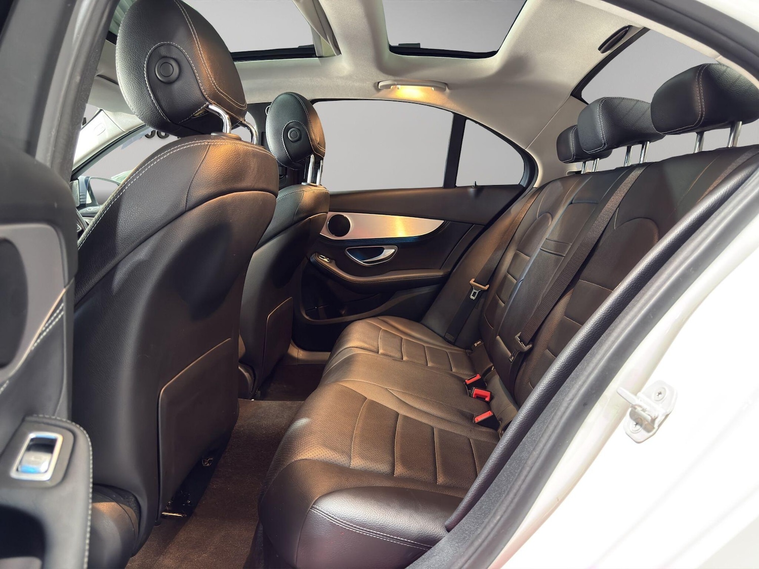 Used Mercedes-Benz C Class 2016 for sale - 77550304: Photo 15