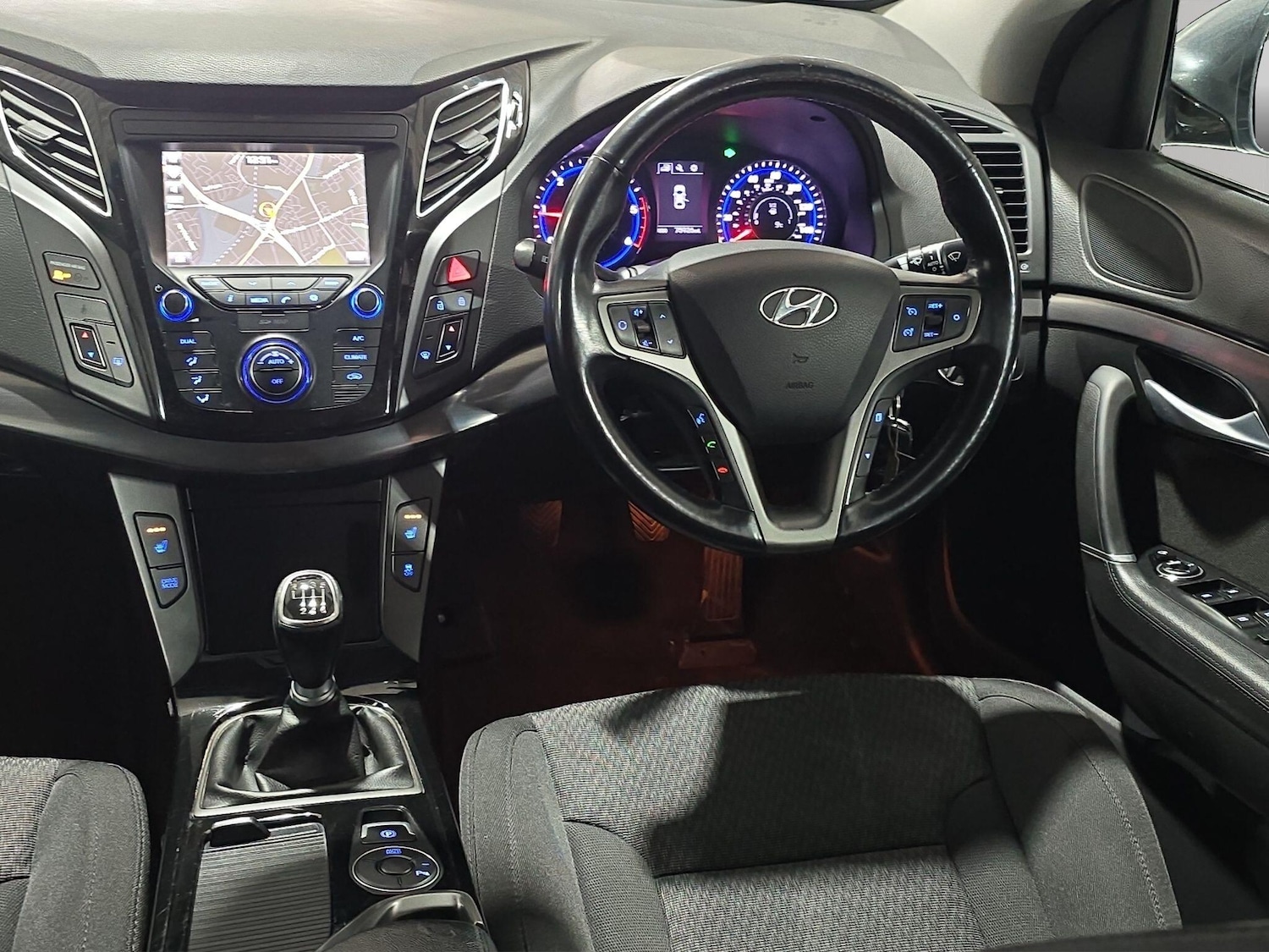 Used Hyundai i40 2017 for sale - 77598383: Photo 19