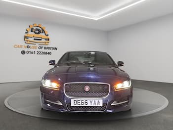 Used Jaguar XE 2017 for sale - 79677352: Photo