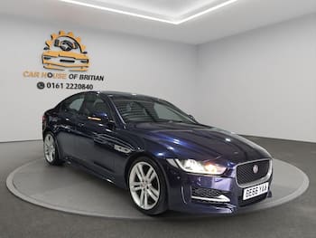 Used Jaguar XE 2017 for sale - 79677352: Photo