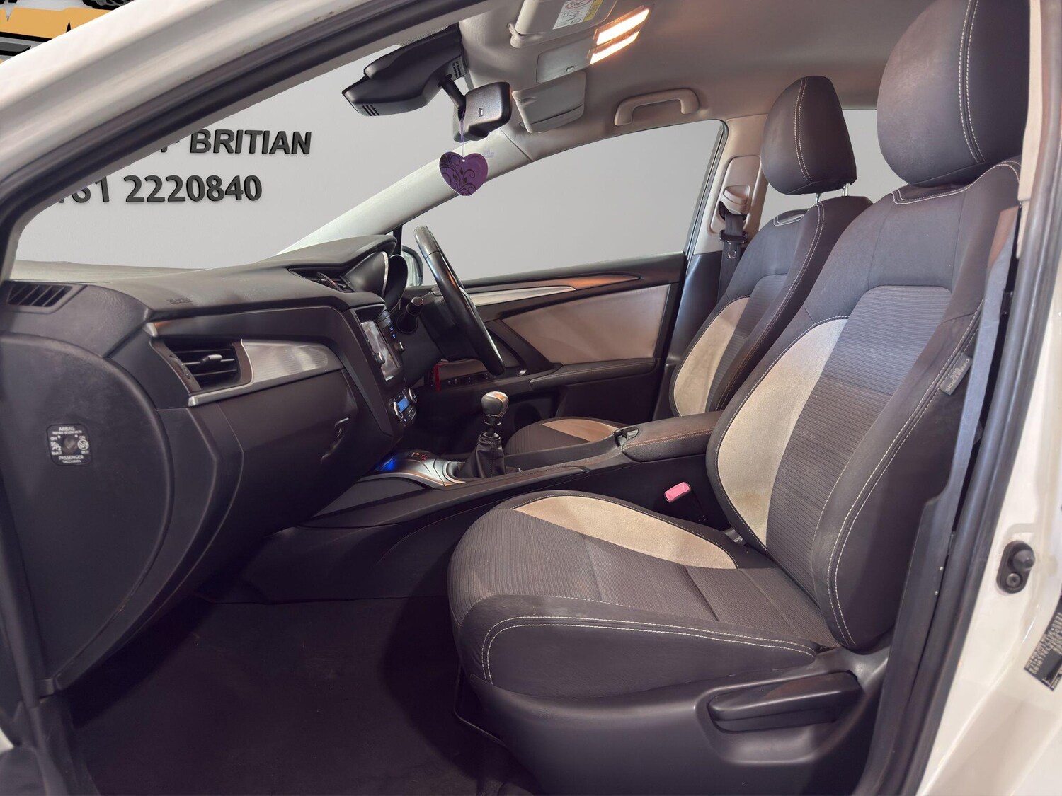 Used Toyota Avensis 2015 for sale - 77549941: Photo 12