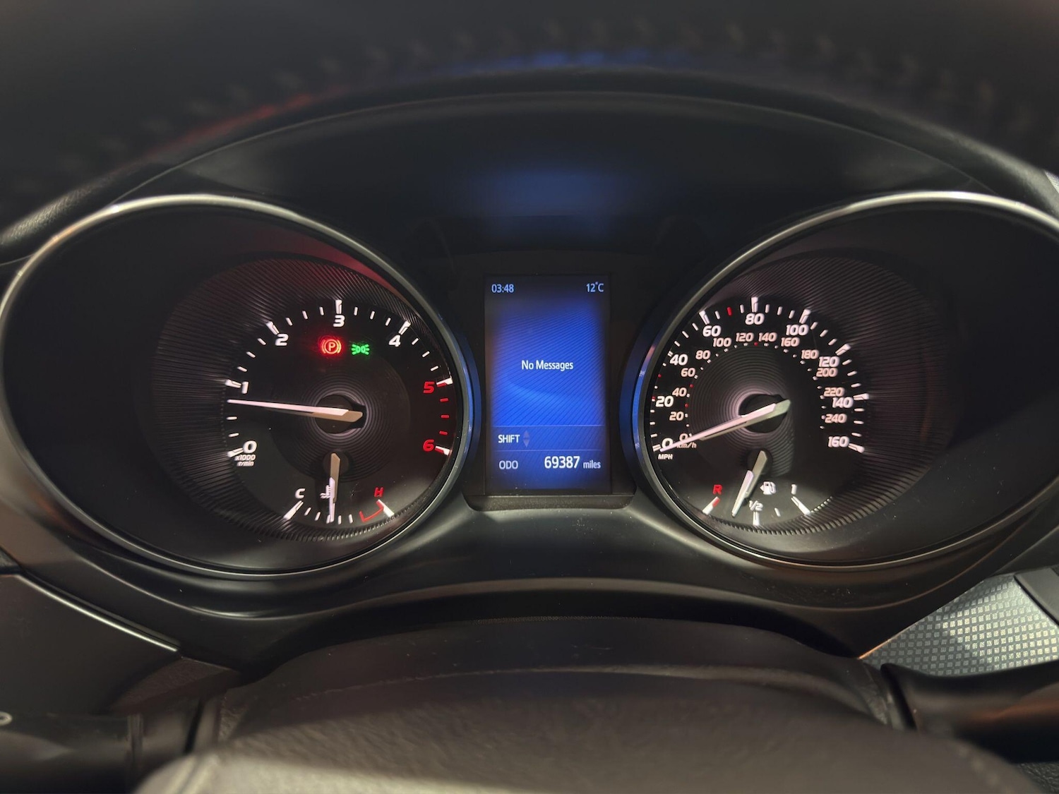 Used Toyota Avensis 2015 for sale - 77549941: Photo 17