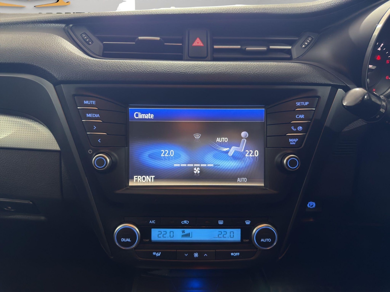 Used Toyota Avensis 2015 for sale - 77549941: Photo 19