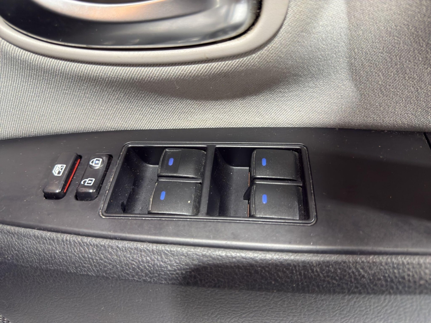 Used Toyota Avensis 2015 for sale - 77549941: Photo 28