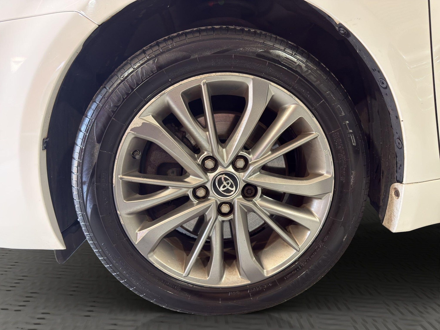 Used Toyota Avensis 2015 for sale - 77549941: Photo 37