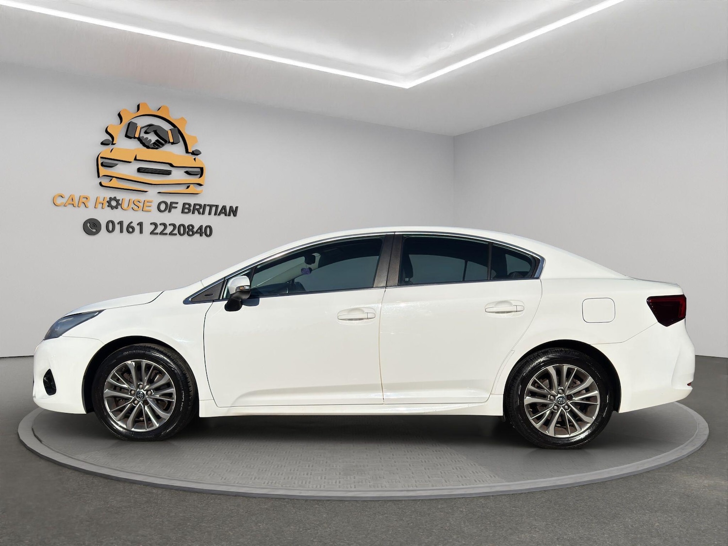 Used Toyota Avensis 2015 for sale - 77549941: Photo 9