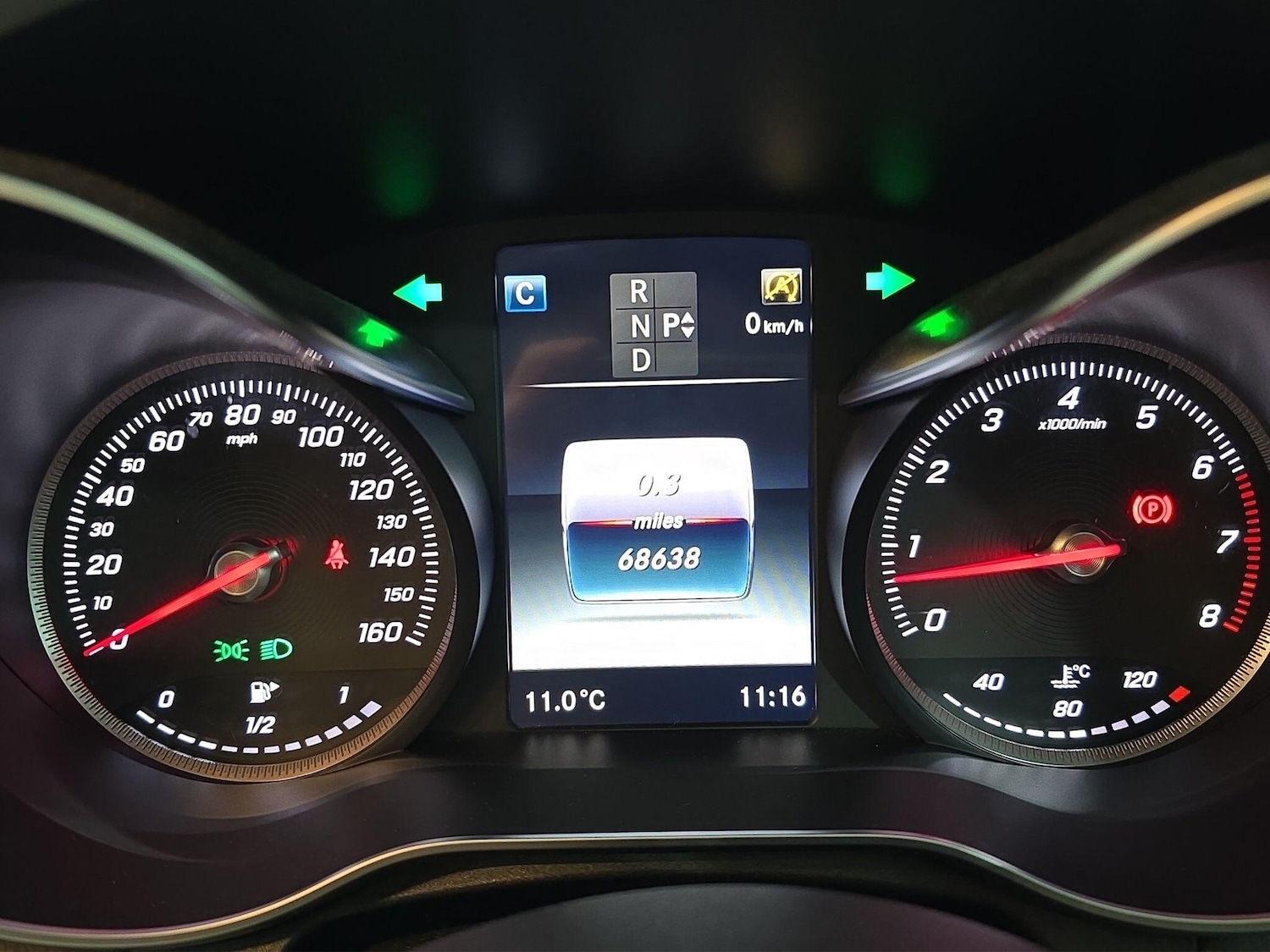 Used Mercedes-Benz C Class 2015 for sale - 76380576: Photo 33