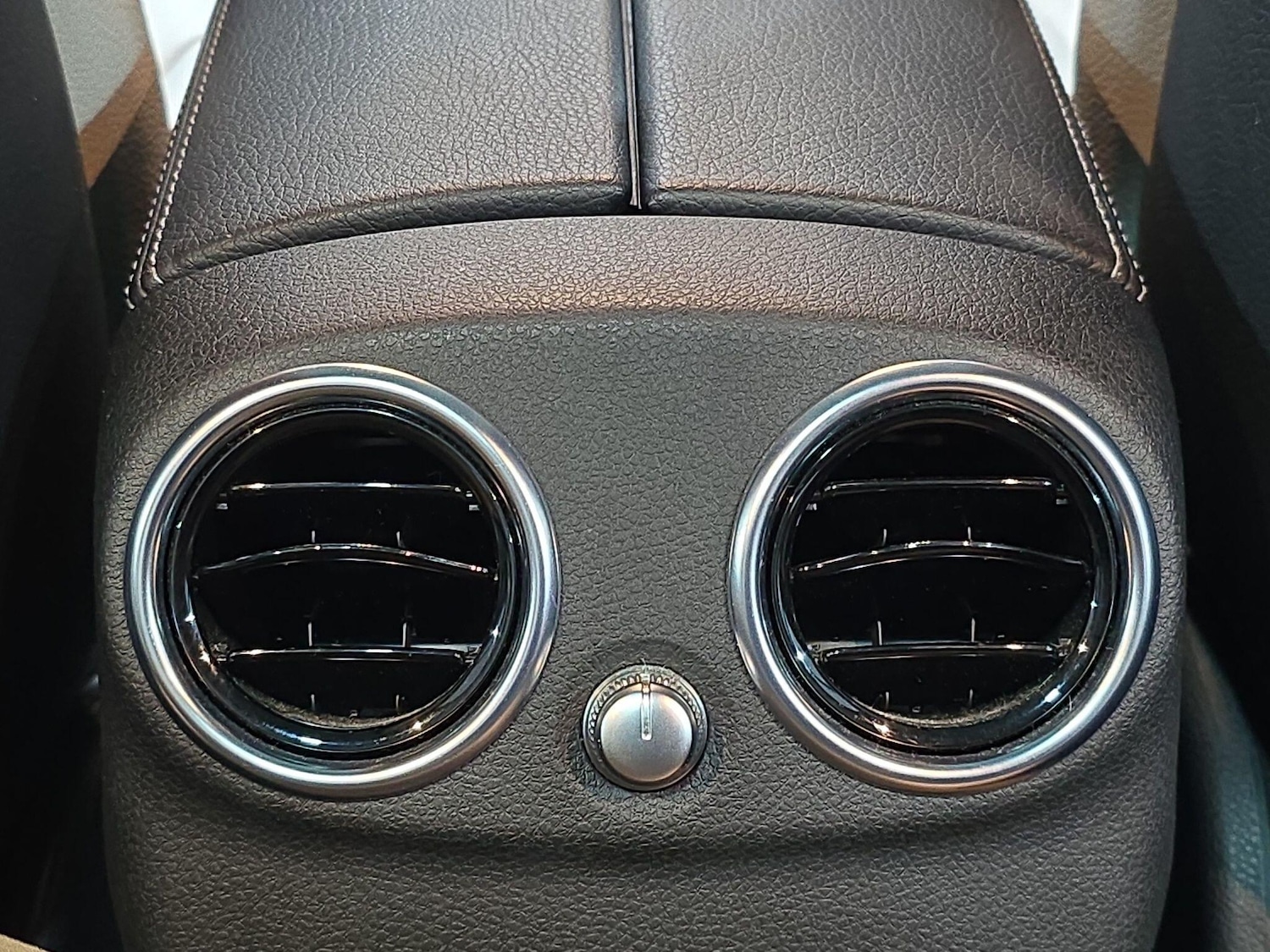 Used Mercedes-Benz C Class 2015 for sale - 76380576: Photo 36