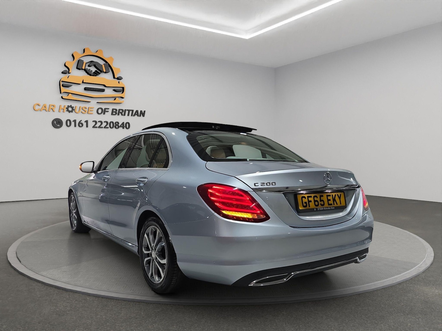 Used Mercedes-Benz C Class 2015 for sale - 76380576: Photo 8