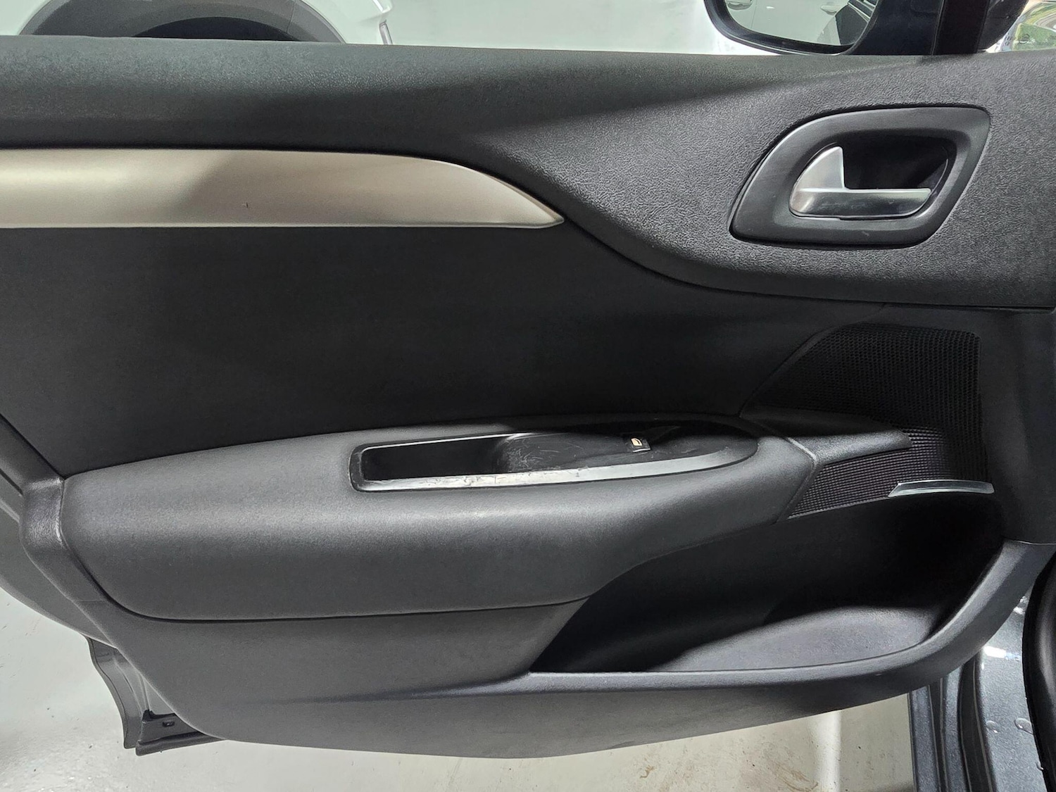 Used Citroen DS3 2012 for sale - 76283917: Photo 15